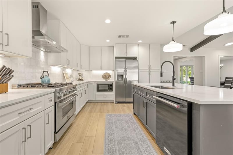 4224 High Summit Drive, Dallas TX 75244