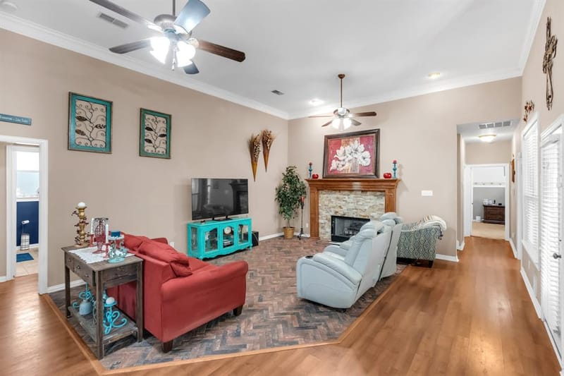 18 Red Bluff Court, Mansfield TX 76063 - Photo 5