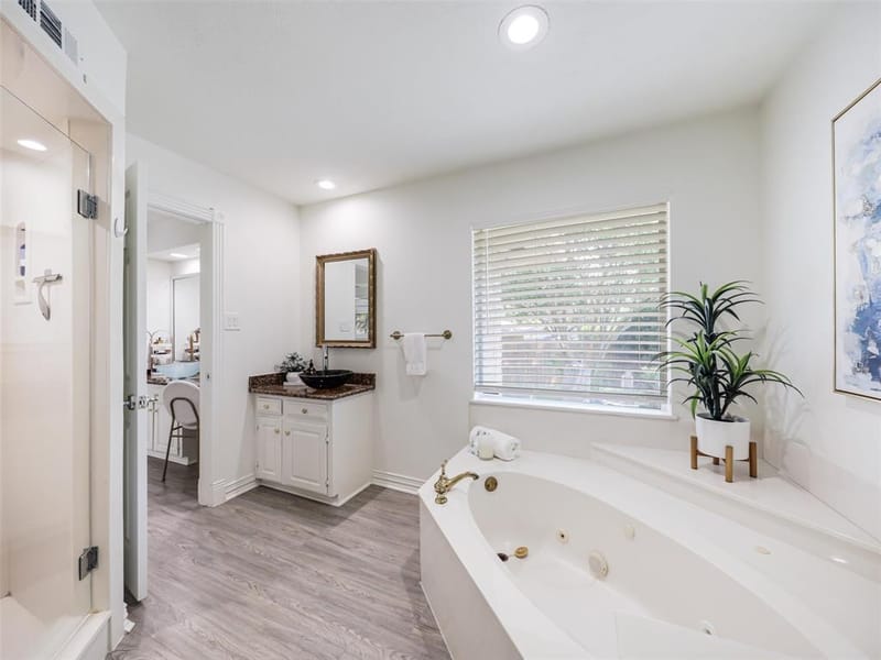 13436 Forestway Drive, Dallas TX 75240 - Photo 26