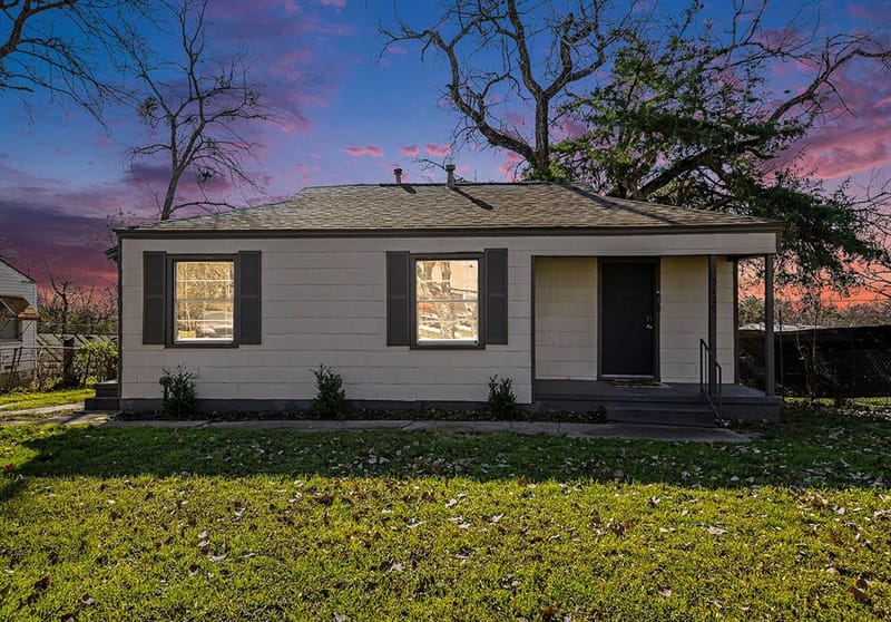 5129 Penrod Court, River Oaks TX 76114