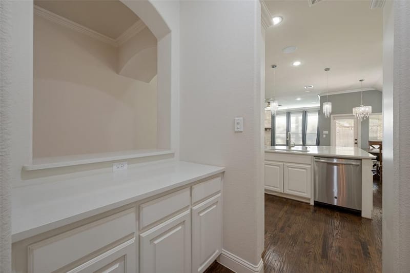 12908 Holbrook Drive, Farmers Branch TX 75234 - Photo 14