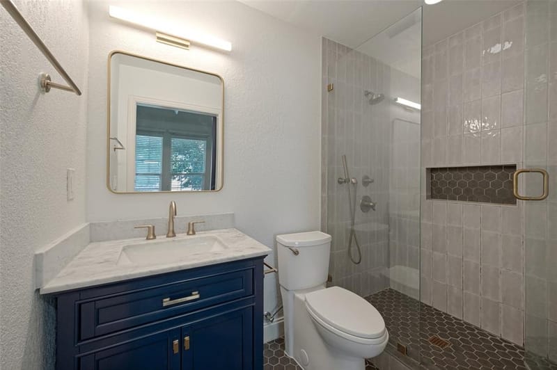 12908 Holbrook Drive, Farmers Branch TX 75234 - Photo 18