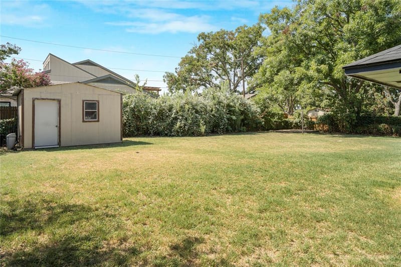 1212 4th Street, Granbury TX 76048 - Photo 13