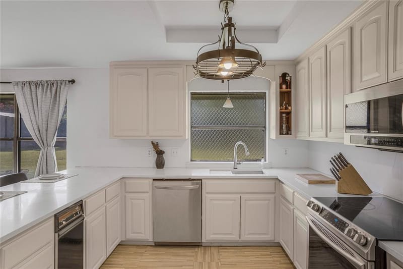 1212 4th Street, Granbury TX 76048 - Photo 4