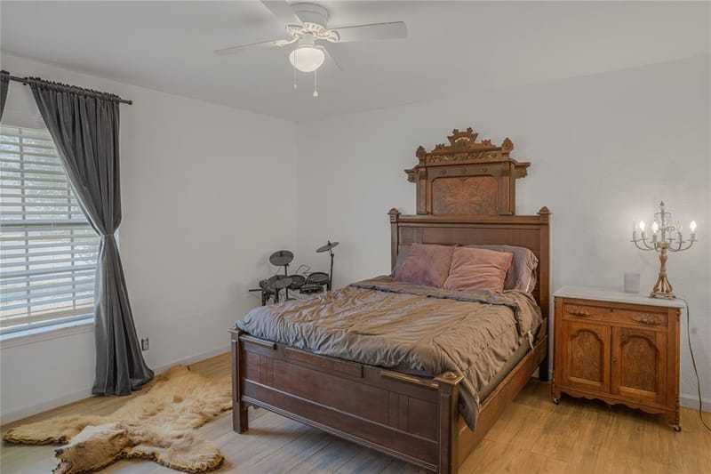 1212 4th Street, Granbury TX 76048 - Photo 8