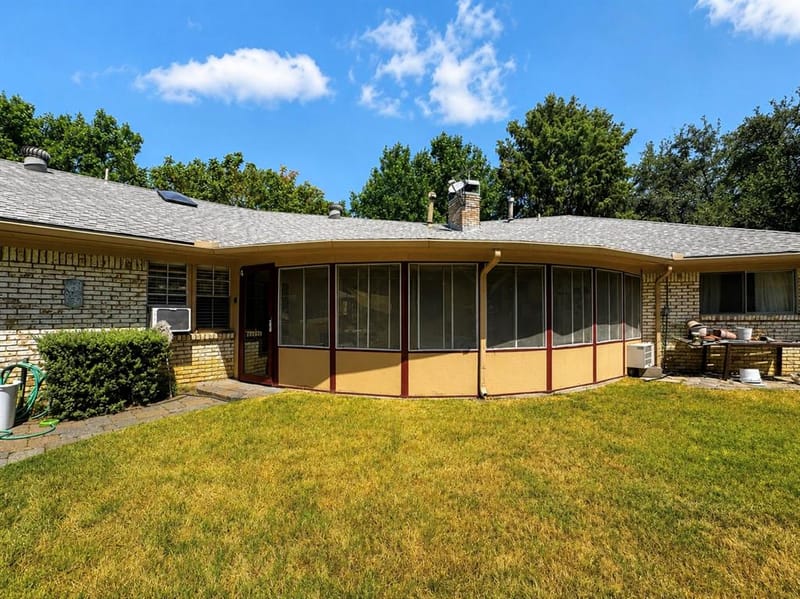 7260 Alto Caro Drive, Dallas TX 75248 - Photo 27