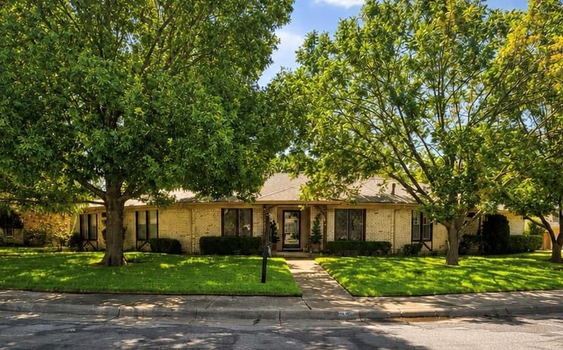 7260 Alto Caro Drive, Dallas TX 75248 - Photo 4