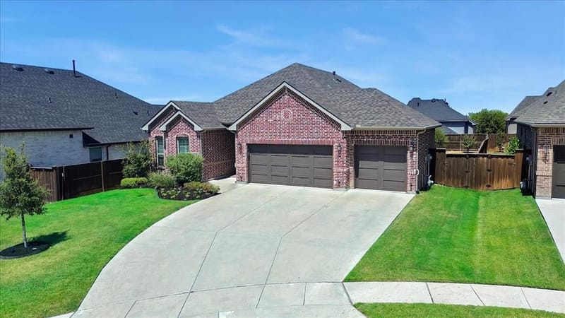 1004 Calumet Court, Roanoke TX 76262 - Photo 2