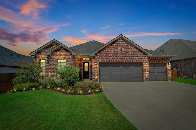 1004 Calumet Court, Roanoke TX 76262
