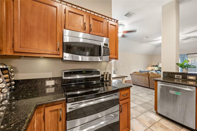 2212 Pinto Lane, Lewisville TX 75067 - Photo 12