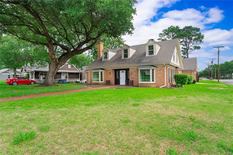 601 N 25th Street, Corsicana TX 75110 - Photo 2