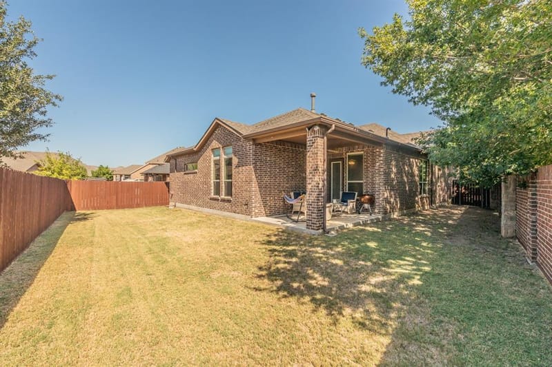 401 Middleton Drive, Roanoke TX 76262 - Photo 32