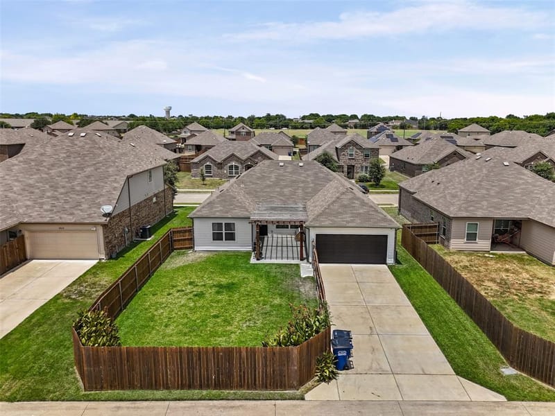 2038 Buttonwood Street, Lancaster TX 75146 - Photo 32