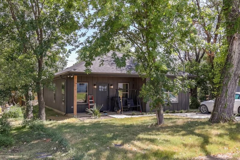 305 W 5th Street, Maypearl TX 76064