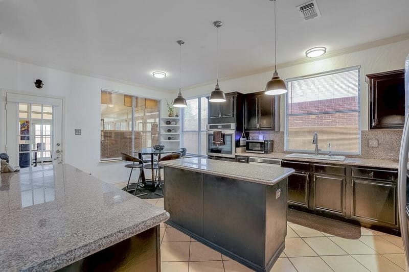 706 Gentry Drive, Arlington TX 76018 - Photo 34
