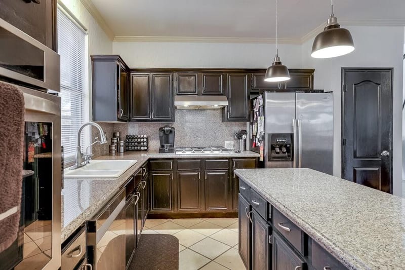 706 Gentry Drive, Arlington TX 76018 - Photo 33