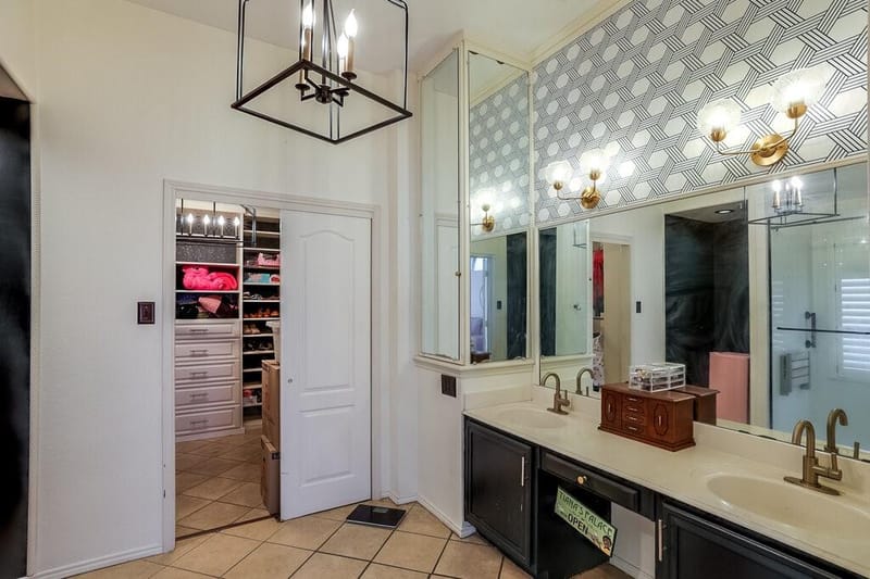 706 Gentry Drive, Arlington TX 76018 - Photo 18