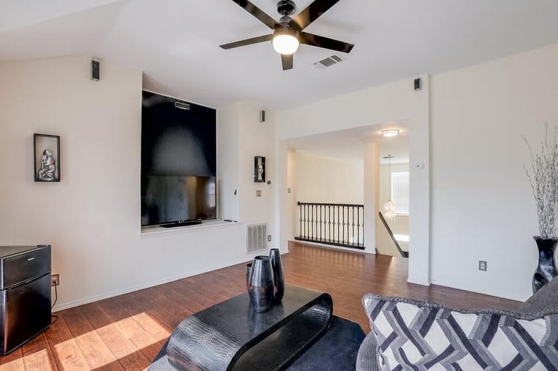 706 Gentry Drive, Arlington TX 76018 - Photo 11