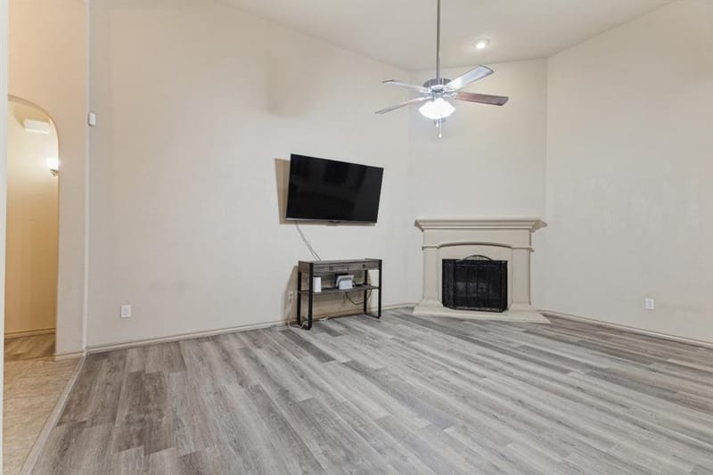 10808 Ersebrook Court, Fort Worth TX 76052 - Photo 7
