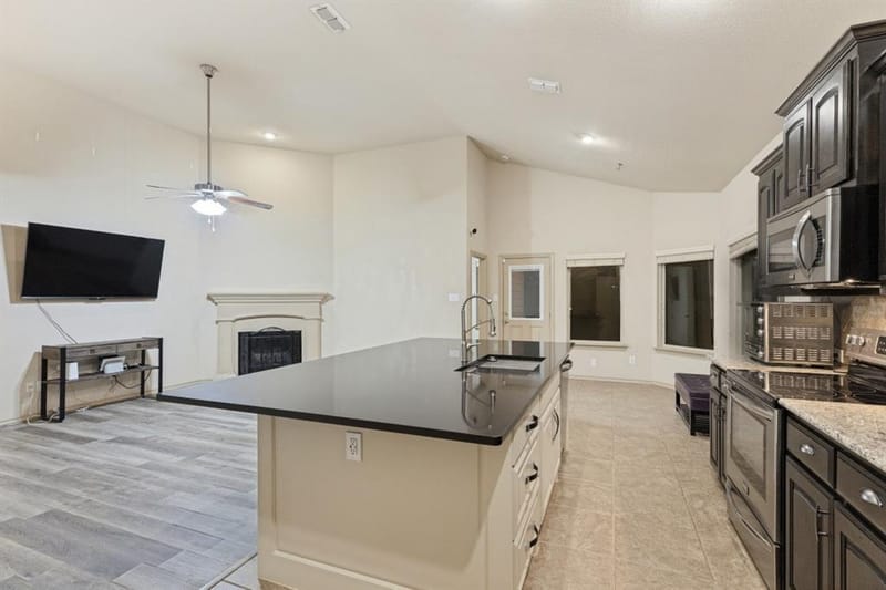 10808 Ersebrook Court, Fort Worth TX 76052 - Photo 10