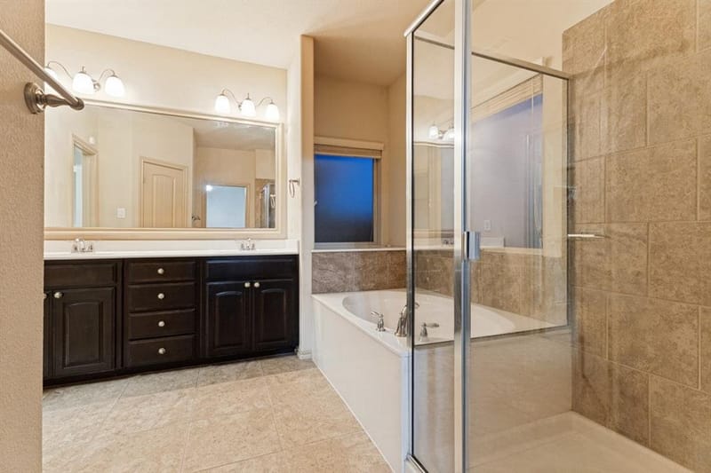 10808 Ersebrook Court, Fort Worth TX 76052 - Photo 15
