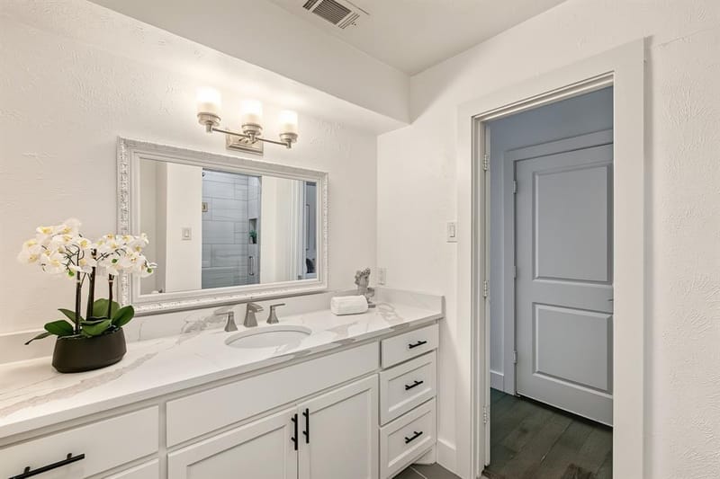 9123 Windcrest Drive, Dallas TX 75243 - Photo 12