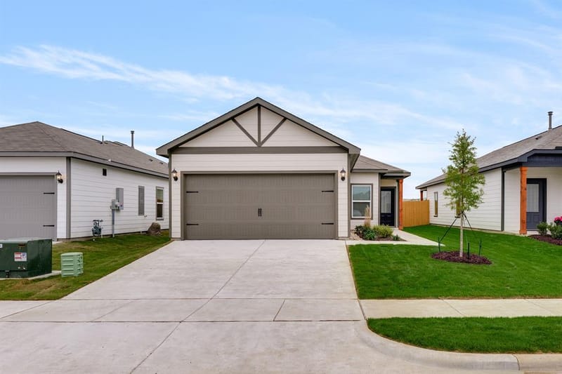 3921 Starry Night Cove, Sherman TX 75092