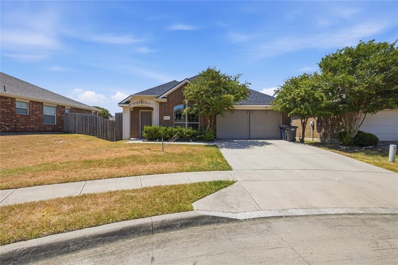 6204 Granite Creek Drive, Fort Worth TX 76179 - Photo 3