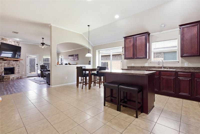 6204 Granite Creek Drive, Fort Worth TX 76179 - Photo 9