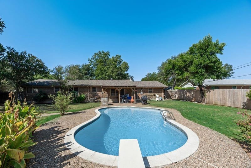 919 Surry Place Drive, Cleburne TX 76033 - Photo 30
