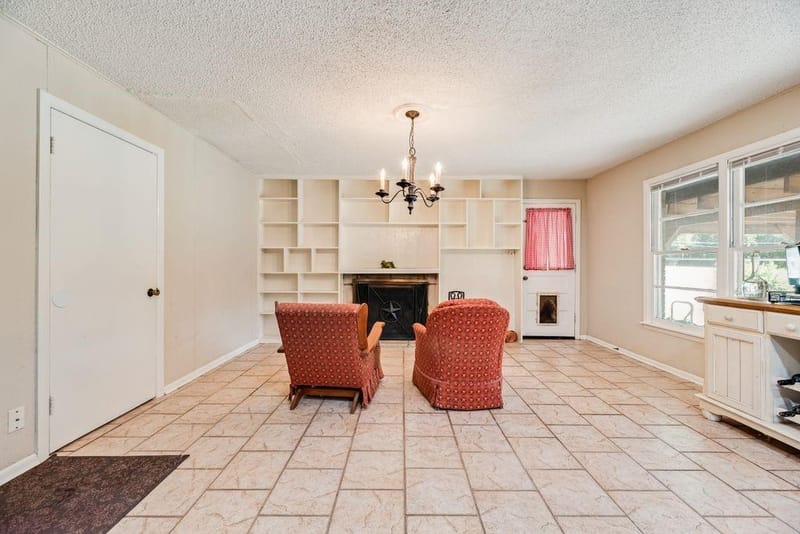 919 Surry Place Drive, Cleburne TX 76033 - Photo 10
