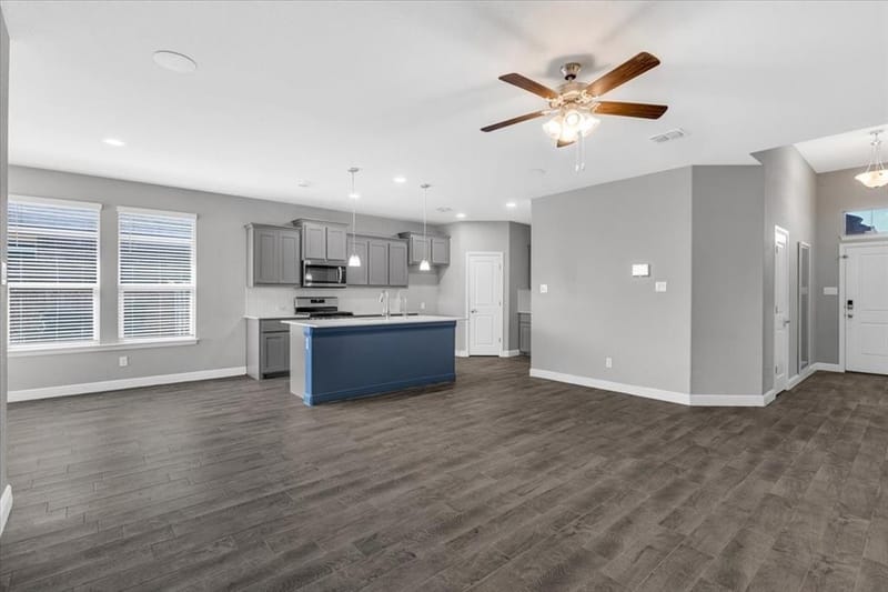 1402 Pleasanton Road, Cleburne TX 76033 - Photo 9