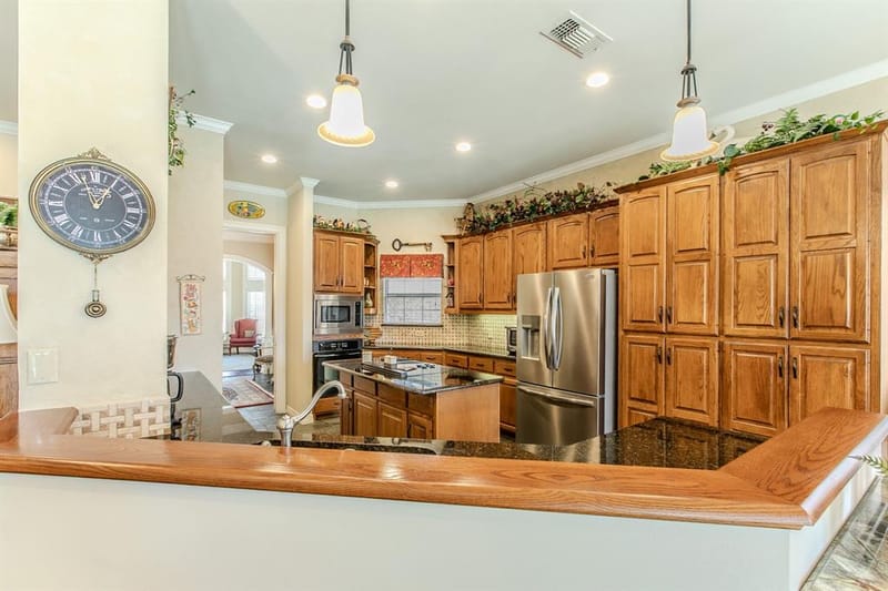 757 Village Green Drive, DeSoto TX 75115 - Photo 6