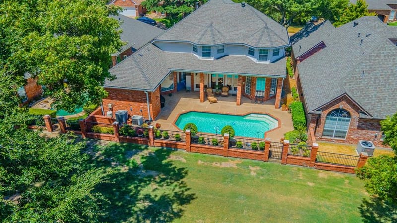 757 Village Green Drive, DeSoto TX 75115