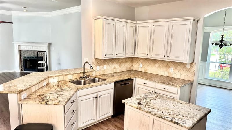2106 Renaissance Drive, Denison TX 75020 - Photo 4