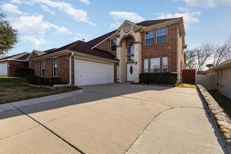 7920 Glenway Drive, Dallas TX 75249 - Photo 3