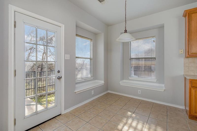 7920 Glenway Drive, Dallas TX 75249 - Photo 14