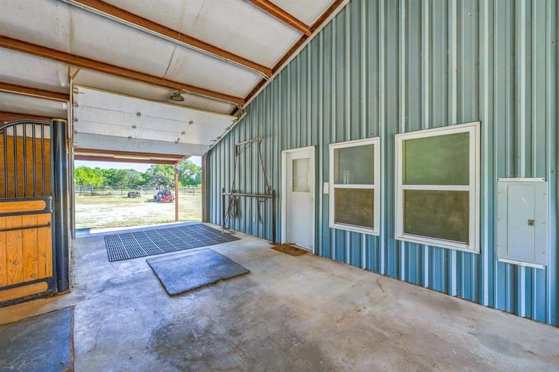11217 Foutch Road, Pilot Point TX 76258 - Photo 9