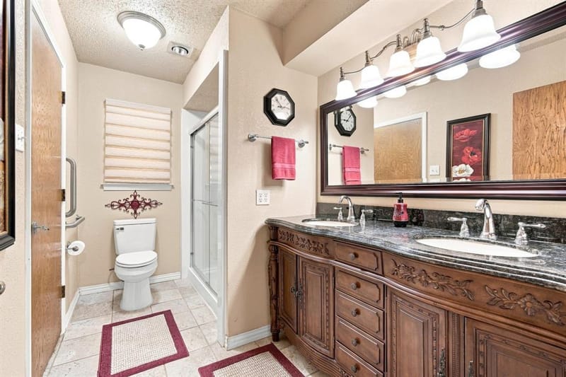 2310 Louise Lane, Ennis TX 75119 - Photo 17