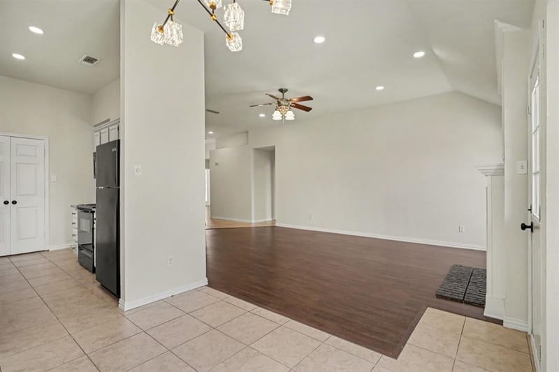 6017 Hilltop Drive, Watauga TX 76148 - Photo 11