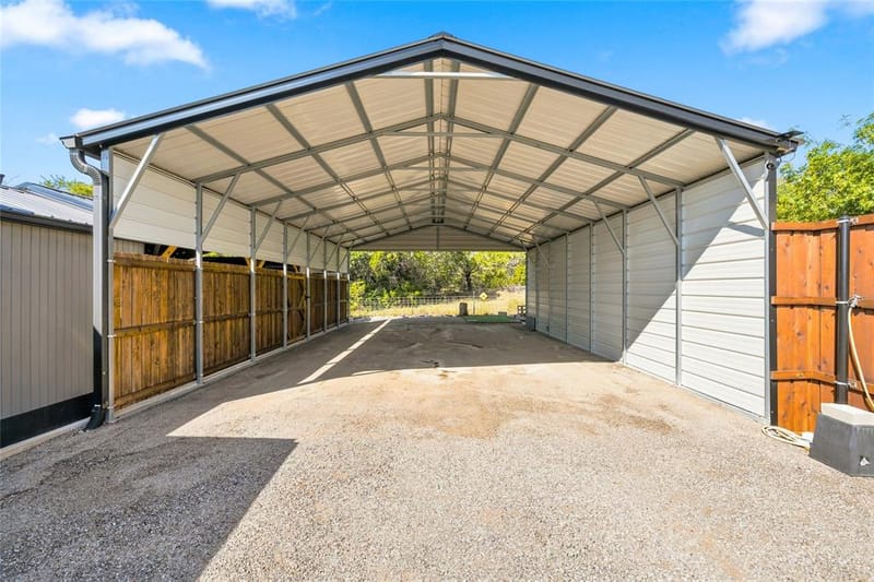 427 County Road 1743, Clifton TX 76634 - Photo 3
