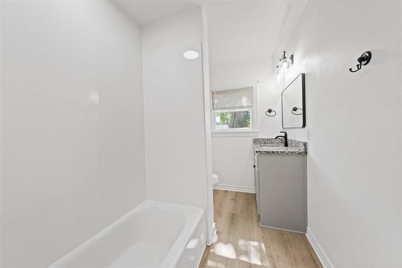 905 E Avenue C, Valley Mills TX 76689 - Photo 17