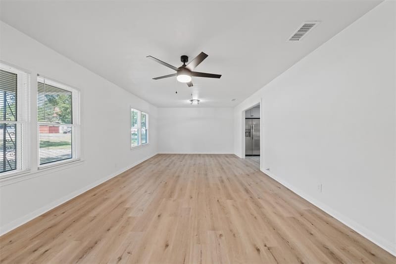 905 E Avenue C, Valley Mills TX 76689 - Photo 3