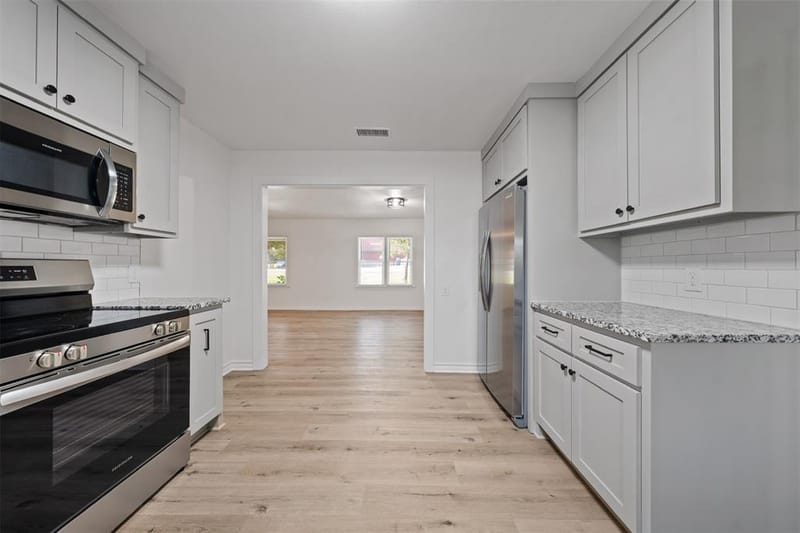 905 E Avenue C, Valley Mills TX 76689 - Photo 10