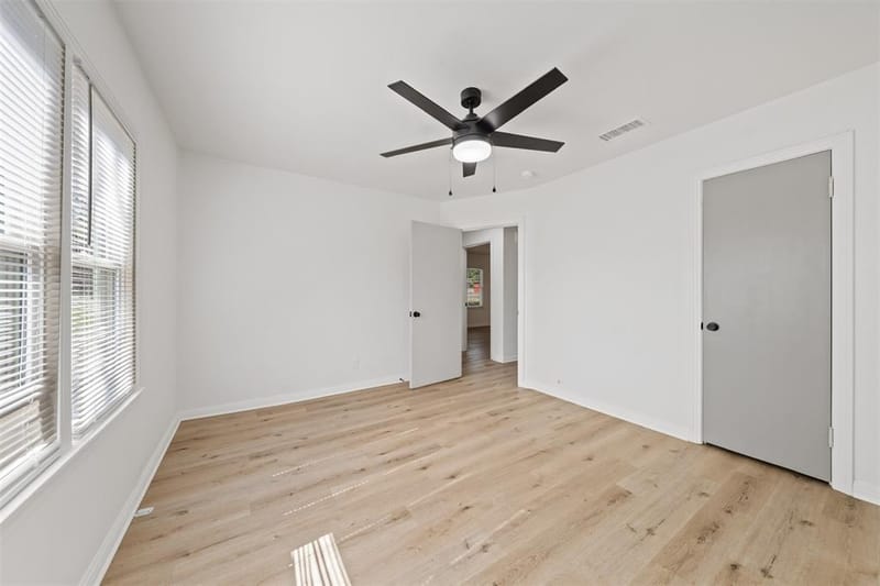905 E Avenue C, Valley Mills TX 76689 - Photo 18