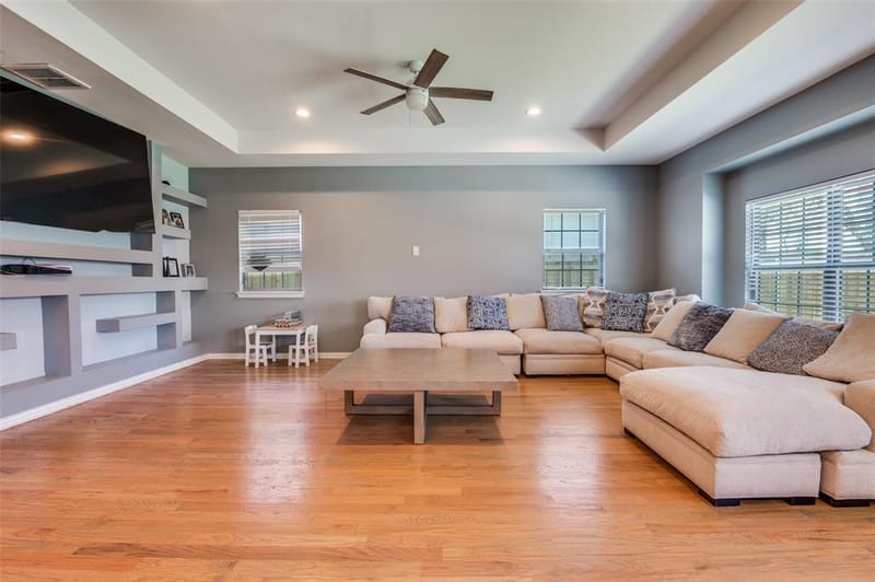 2723 Pike Drive, Lancaster TX 75134 - Photo 6