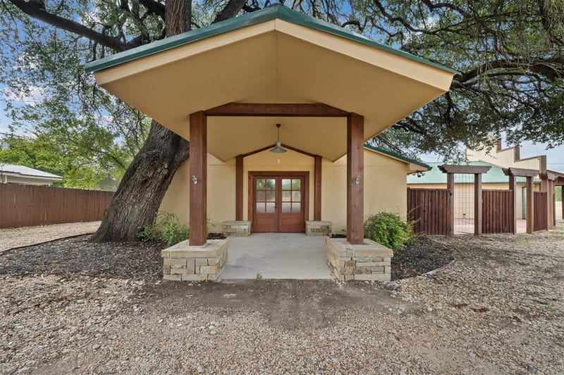 6401 Rock Creek Road, Waco TX 76708 - Photo 40
