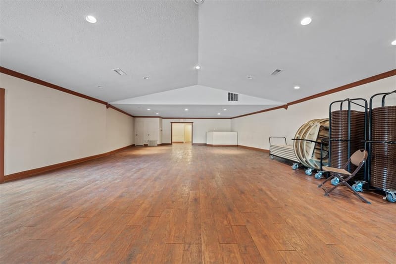 6401 Rock Creek Road, Waco TX 76708 - Photo 8