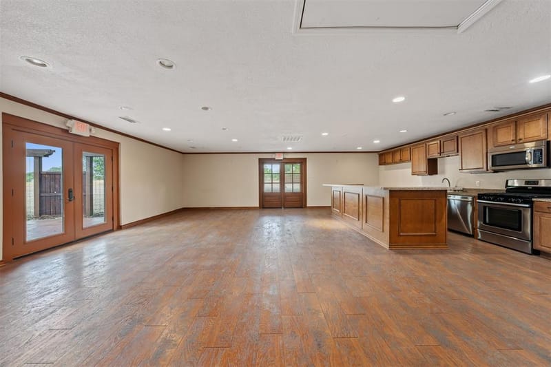 6401 Rock Creek Road, Waco TX 76708 - Photo 21