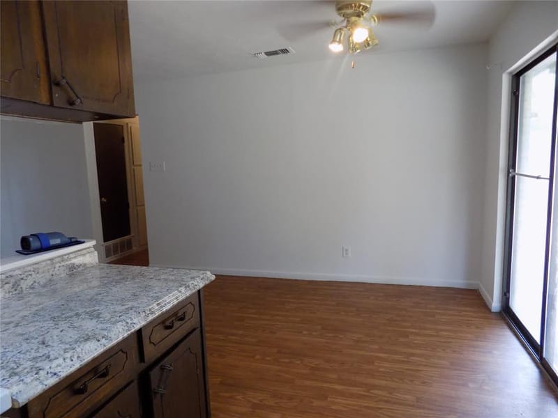 1763 Meadow Crest Lane, Duncanville TX 75137 - Photo 5
